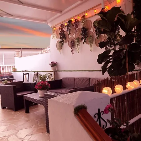 Ferienhaus Adosado Flores
